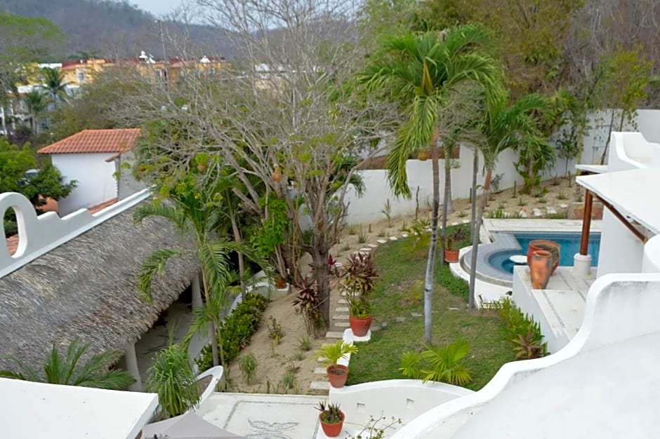 Alto de la Sierra Villa Huatulco by Rotamundos