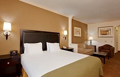 Holiday Inn Express Hotel & Suites La Porte