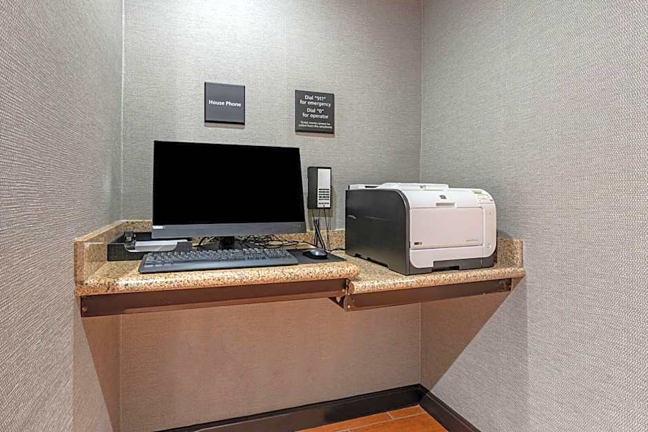 Hampton Inn By Hilton & Suites Louisville East, Ky