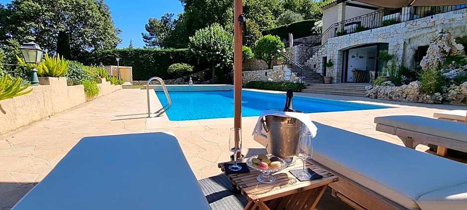 Loup Castel Boutique Hotel B&B