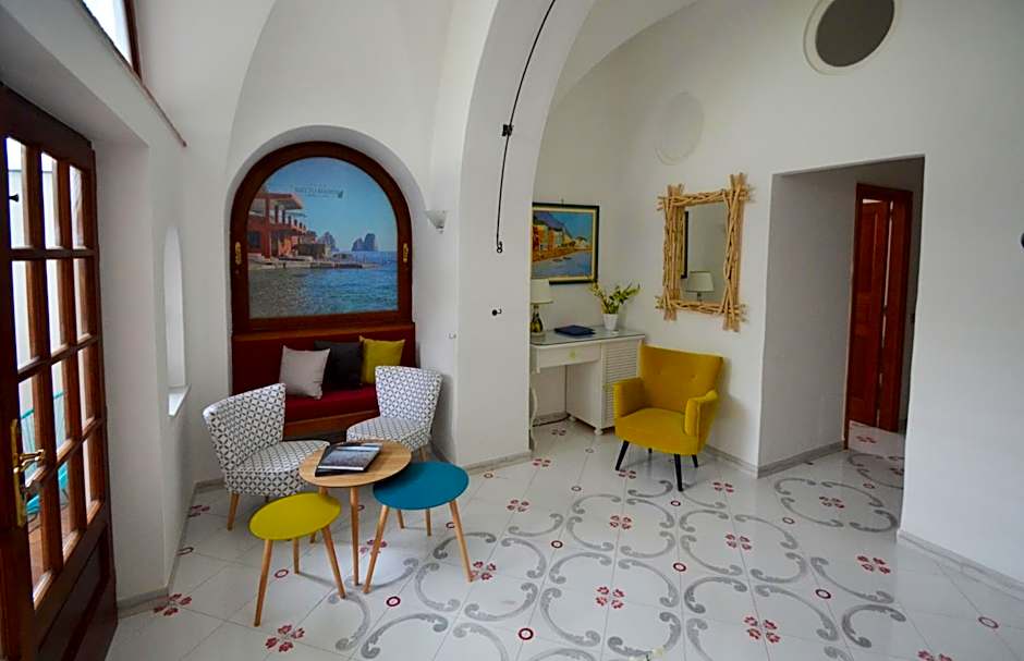 Photo 1 of 6 of Family Suite