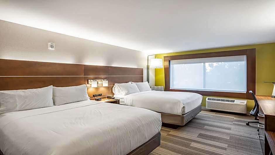 Holiday Inn Express & Suites Platteville By IHG