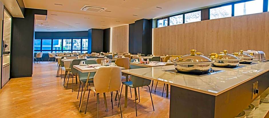 Grand Plaza Hotel & Wellness