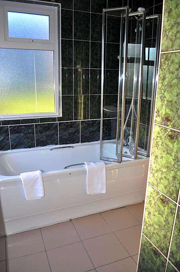 Ravine Hotel