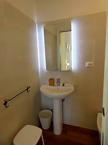 SANT'ANNA HOSTEL