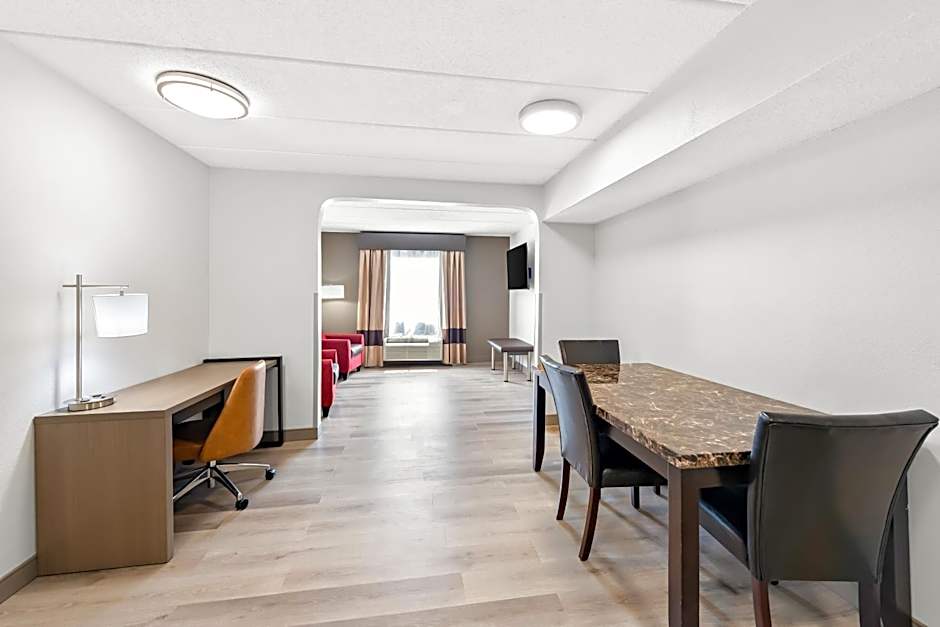 Comfort Suites Columbus