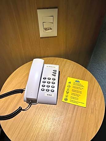 Queen Room - Non-Smoking
