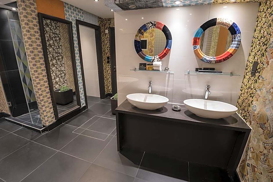 The Exhibitionist Hotel