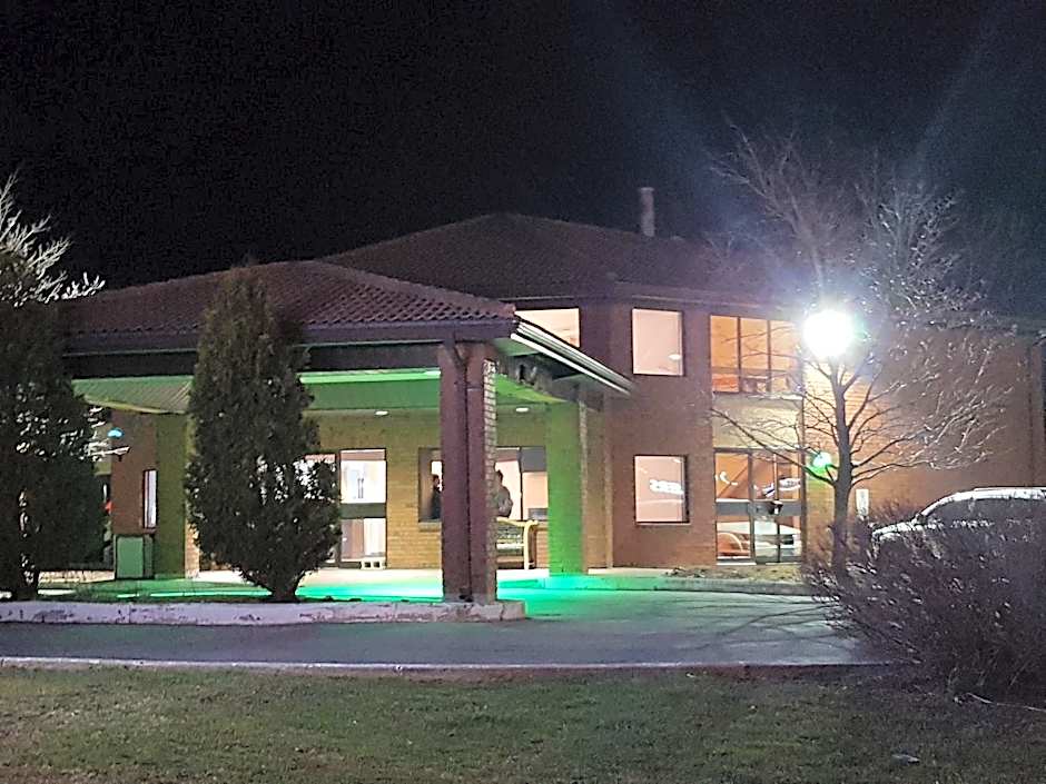 Travelodge by Wyndham Welland