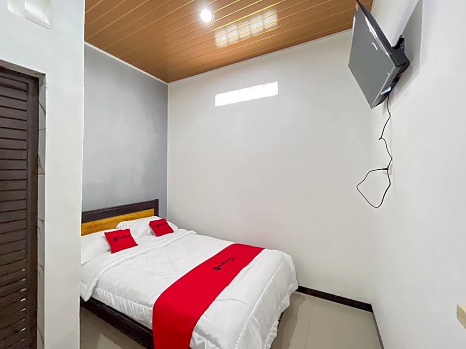 RedDoorz at Rose House Simpang Pemda Medan Selayan