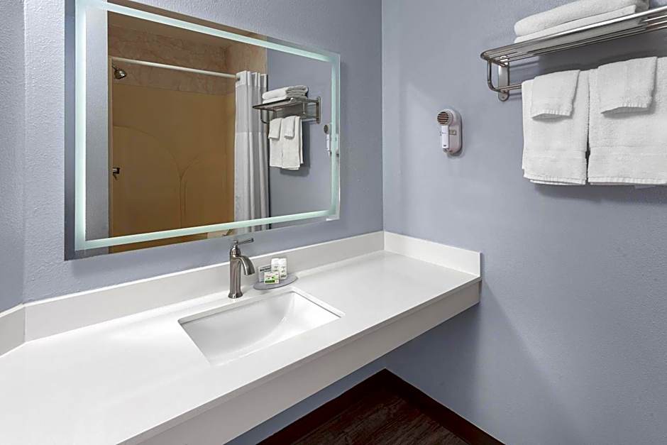 Baymont by Wyndham Manistee