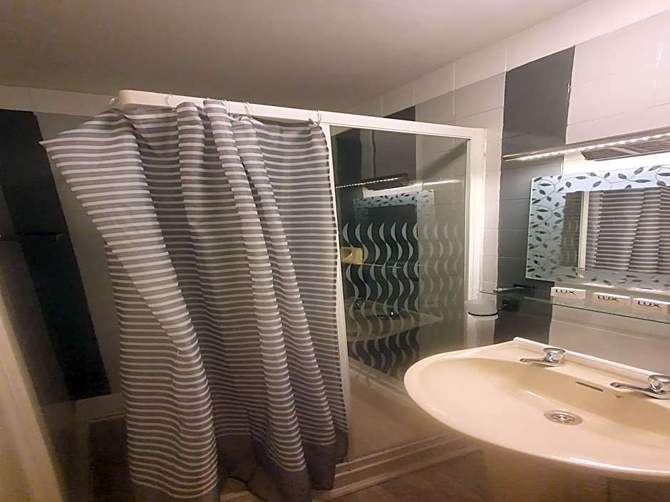 Las Palmas Hotel by the Sea