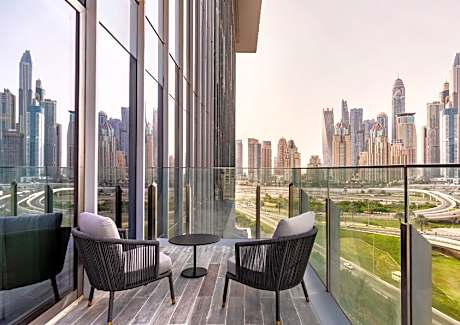 Taj Club Balcony Room King Bed