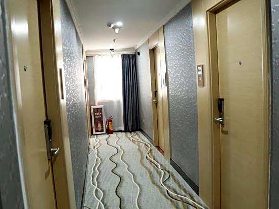 Amemouillage Inn (Guangzhou Ouzhuang Metro Station)