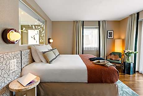 Executive Room
