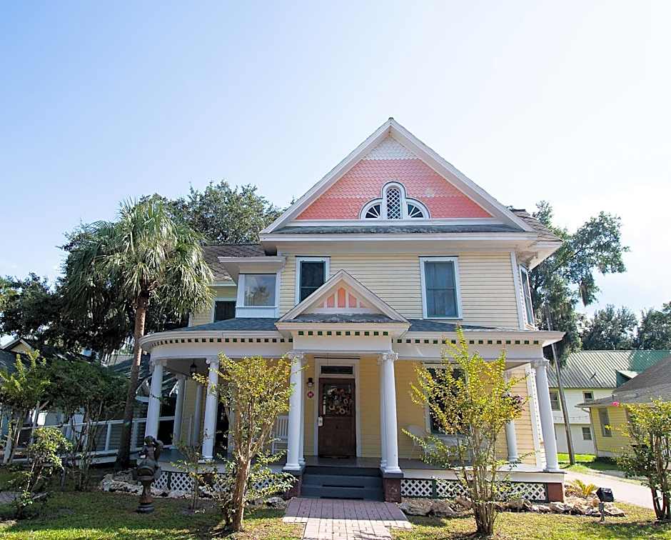 Sweetwater Branch Inn Bed And Breakfast