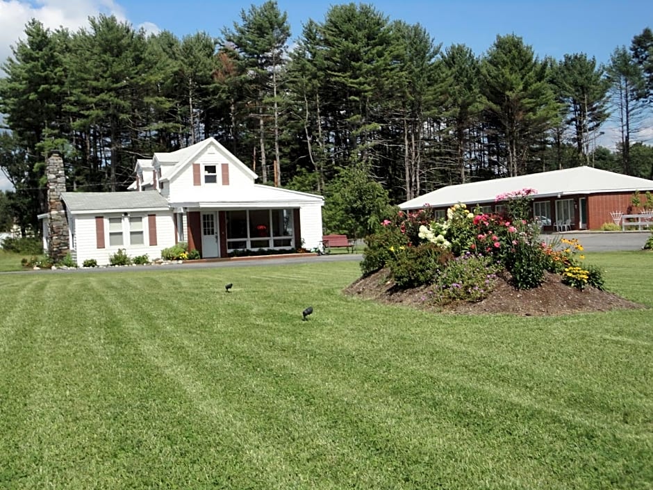 Sara Glen Motel - Saratoga Springs-Glens Falls