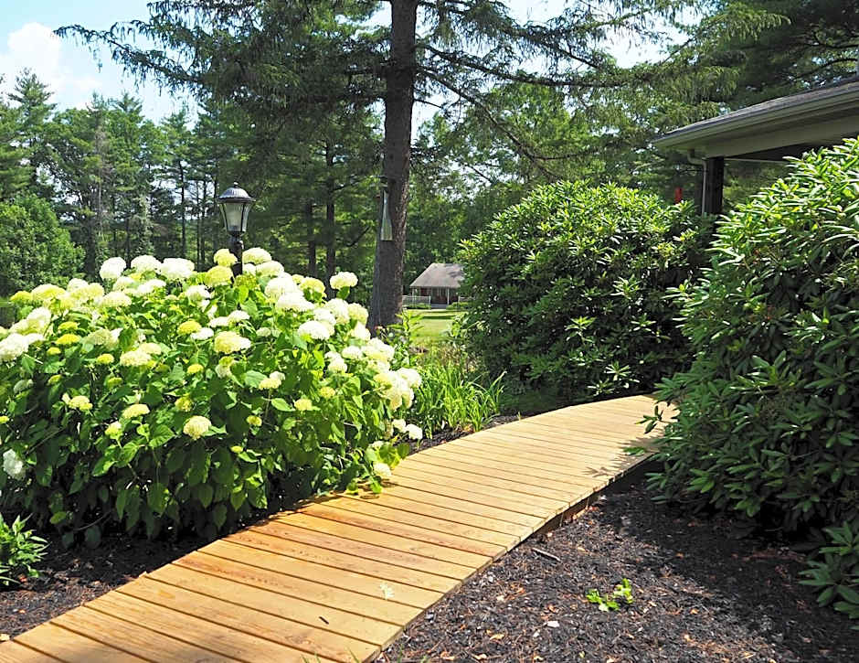 Woodfield Manor - A Sundance Vacations Property