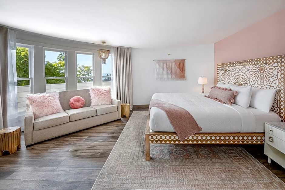 Cardiff By The Sea Lodge