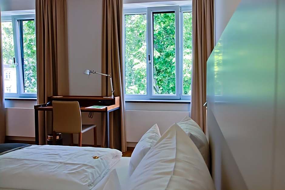 Qube Hotel Bergheim