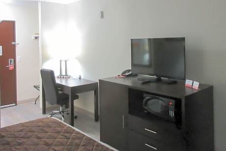 1 King Bed, No Smoking