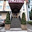 Central Hotel Lowen