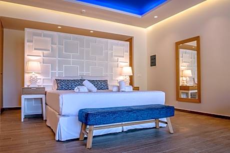 Junior Suite with Private Pool