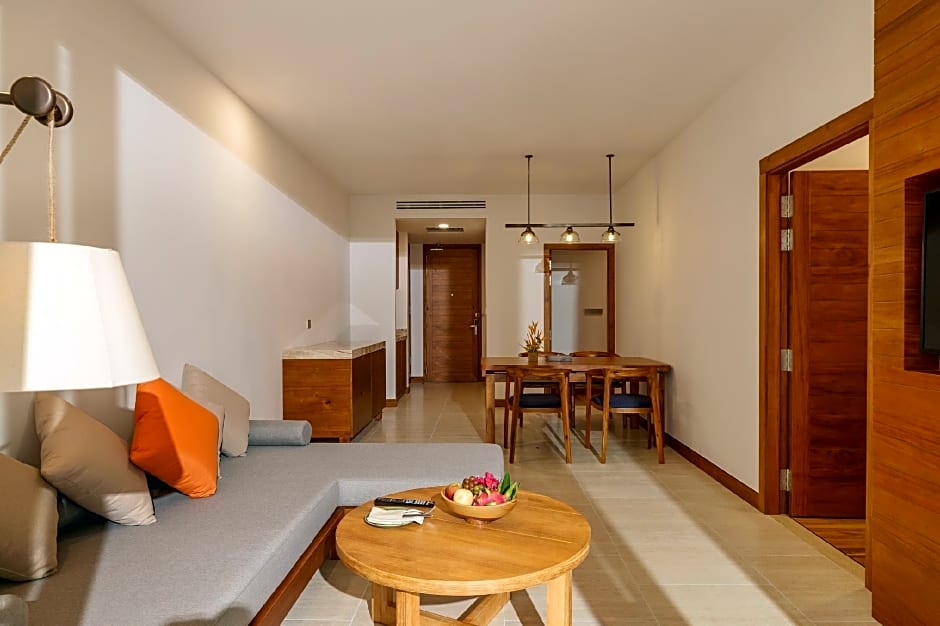 Photo 1 of 6 of 2 Bedroom Suite, Garden View