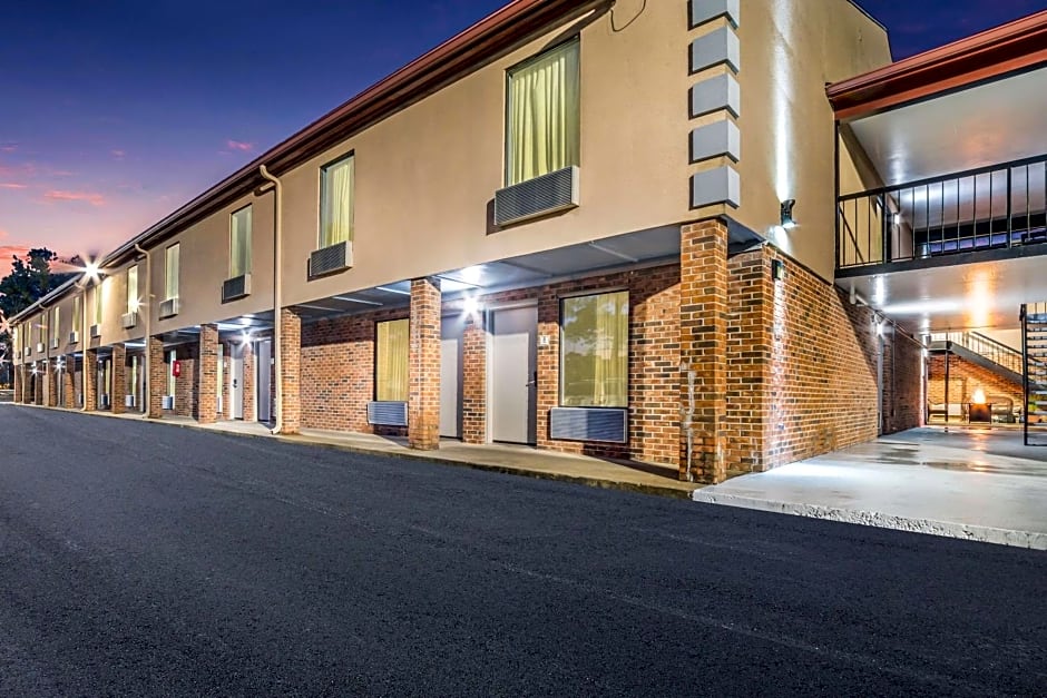 Quality Inn West Columbia