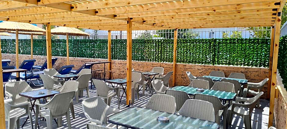 JP Pool & Apartments