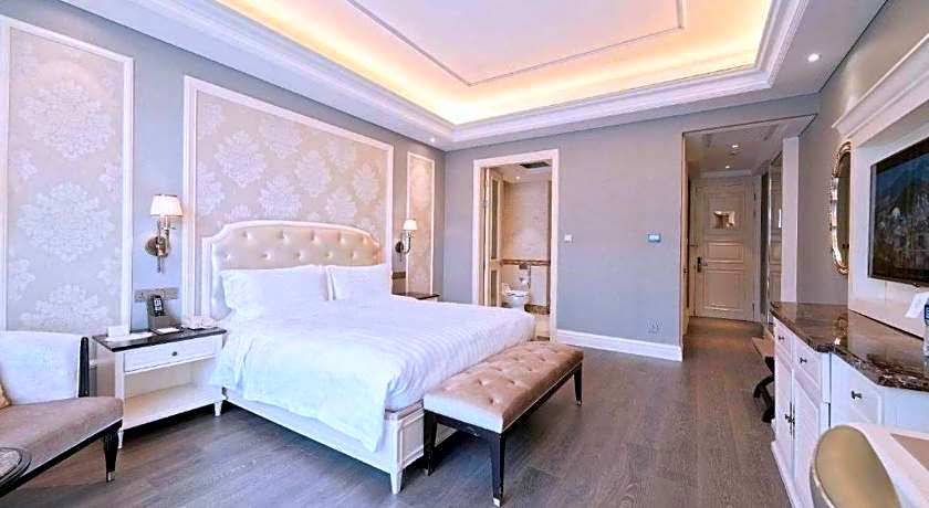 Yin Run Jin Jiang Castle Hotel