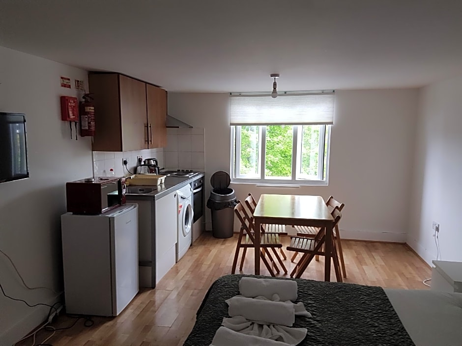 London Queens Apartments