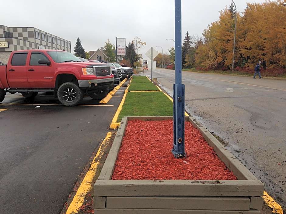 Days Inn by Wyndham Sylvan Lake