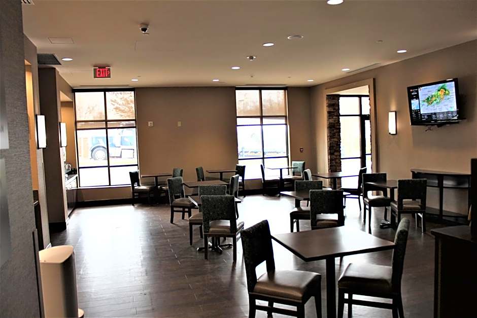 Comfort Suites Huntersville near Lake Norman