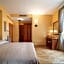 Hotel Peristil