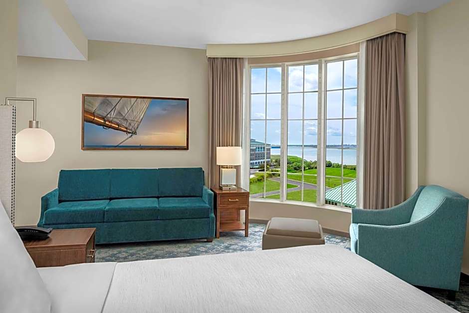 Embassy Suites By Hilton Mt. Pleasant Ferry Wharf