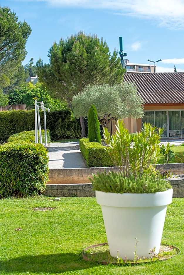 Novotel Aix-en-Provence Pont de L'Arc