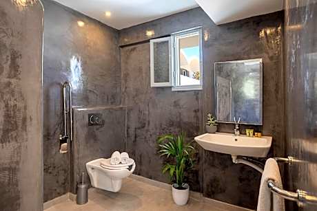 Standard Double Room - Disability Access