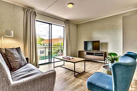 One-Bedroom Apartment with Balcony