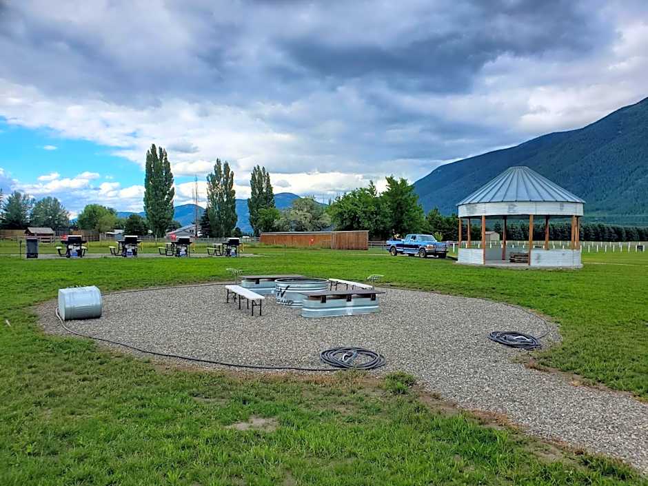 Glacier Acres Guest Ranch