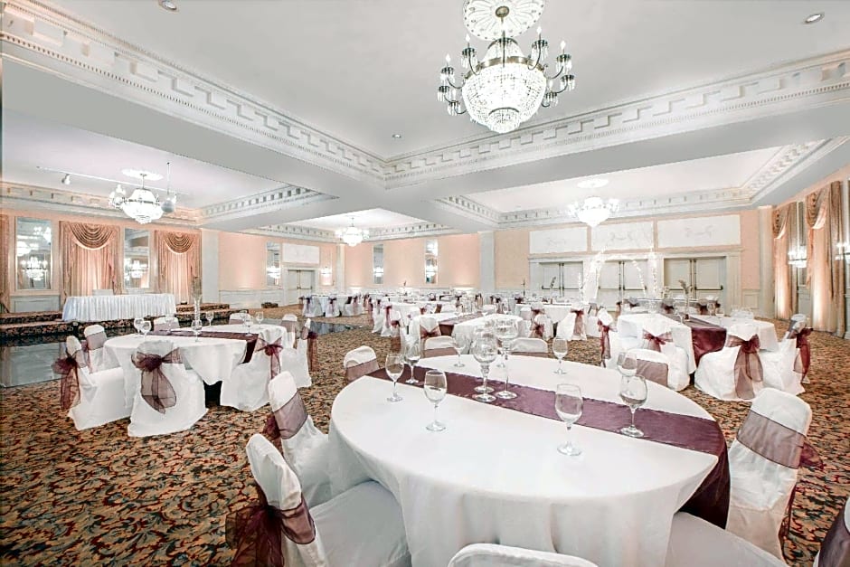 Howard Johnson Burlington – Burlington, IA