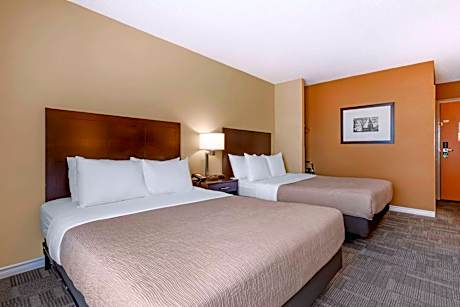 Queen Room with Two Queen Beds - Non-Smoking