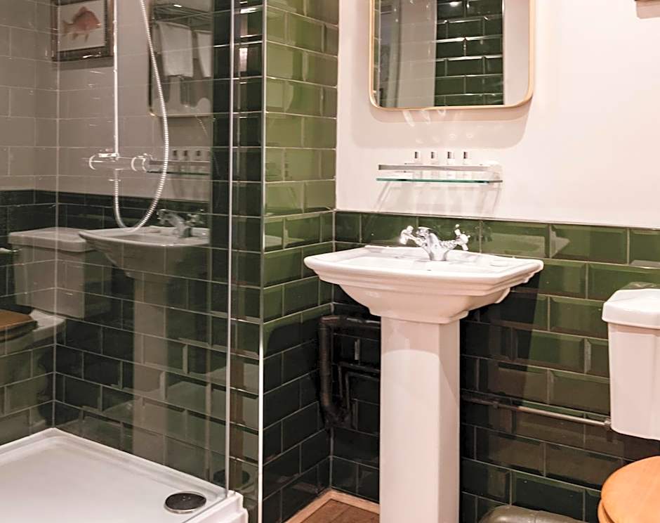 Fisherman's Haunt Hotel