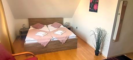 Triple Room with Private External Bathroom