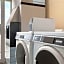 Super 8 by Wyndham Windsor/Dougall