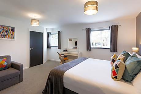 Deluxe Family Room with Sofa Bed