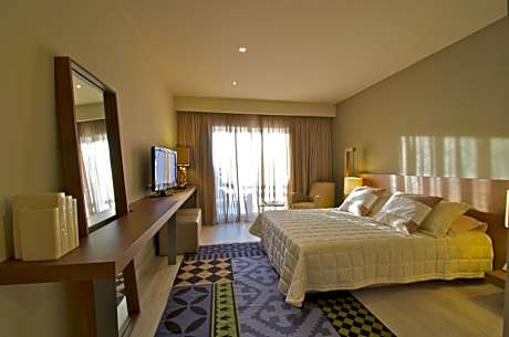 Deluxe Double Room with Sea View