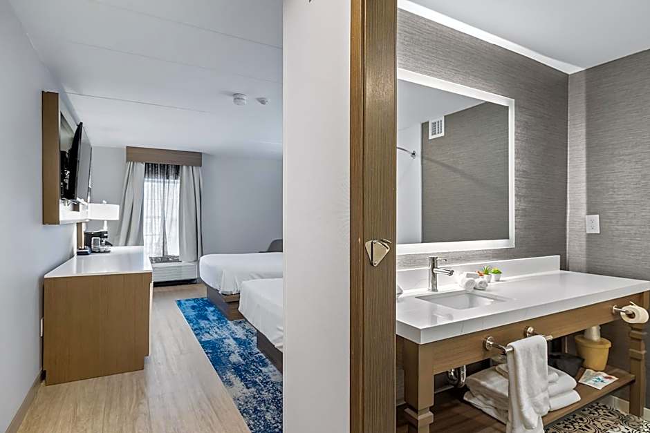 John Carver Inn & Spa