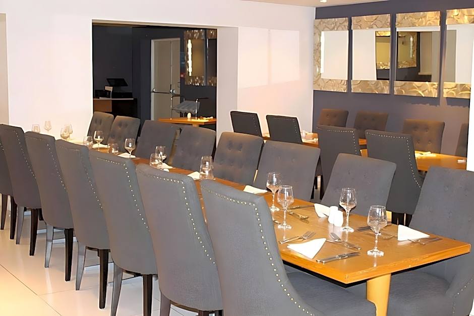 Warwickshire Park Hotel Kenilworth by Belvilla