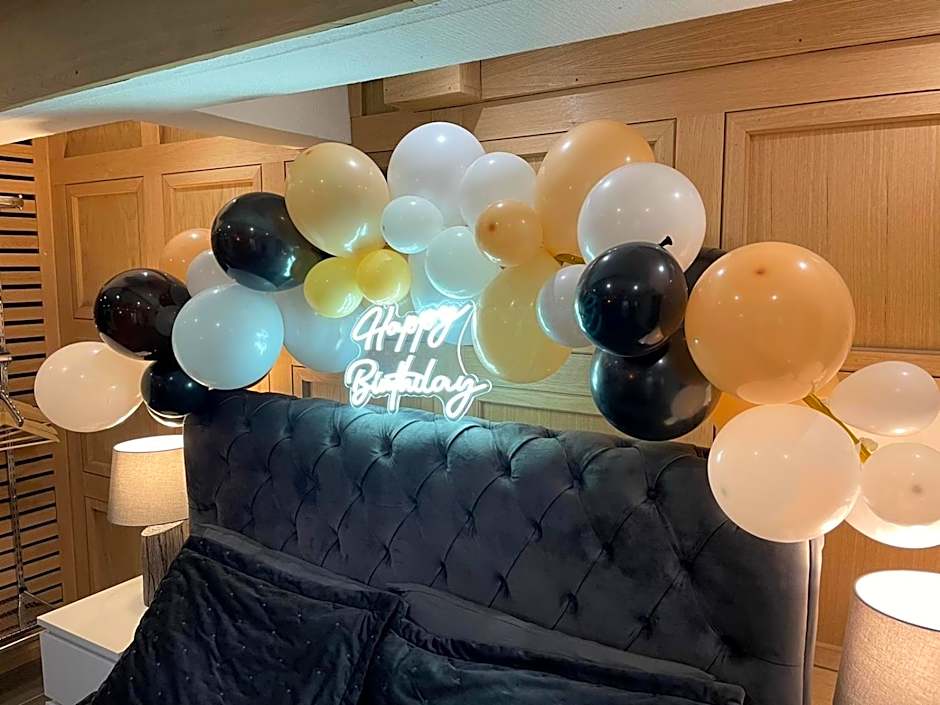 Hendham House - Near Etihad Stadium, CoOp Live Arena, AO Arena, Piccadilly Train Station & Manchester City Centre